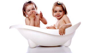 Девочки в ванной
