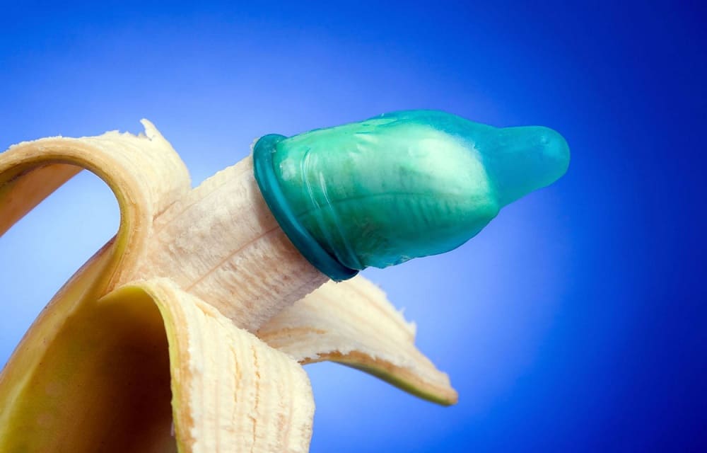 Презерватив на банане