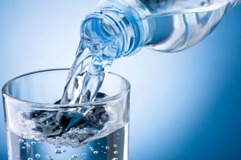 Для нормального функционирования организма, и выделительной системы в частности, необходимо соблюдать питьевой режим.