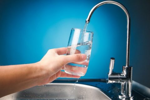 Недостаток жидкости и некачественная вода