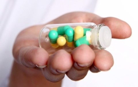 В основе лечения находится прием антибактериальных лекарственных средств